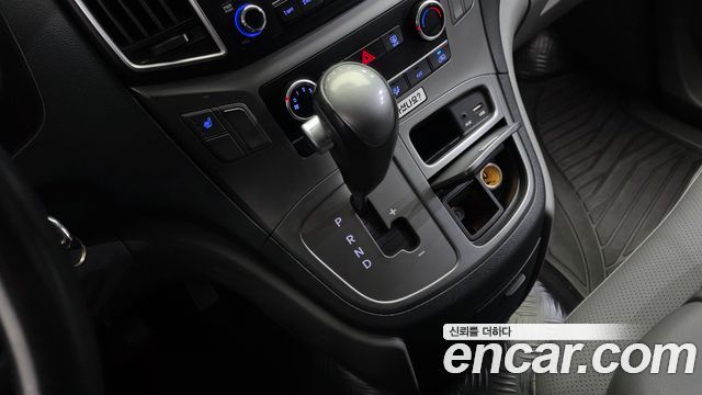 Hyundai Starex 2021 — photo 12