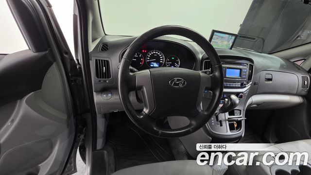 Hyundai Starex 2021 — photo 19