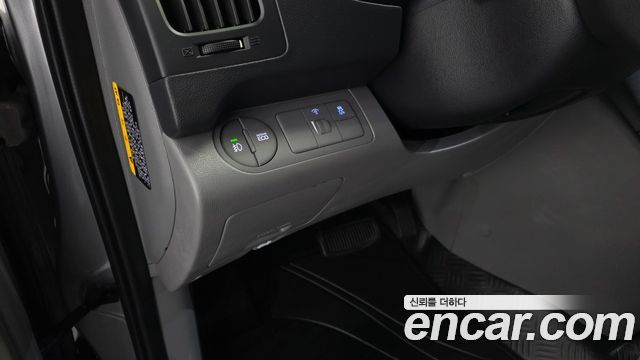 Hyundai Starex 2021 — photo 20
