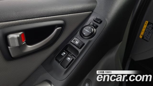 Hyundai Starex 2021 — photo 24