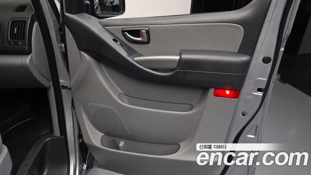 Hyundai Starex 2021 — photo 15