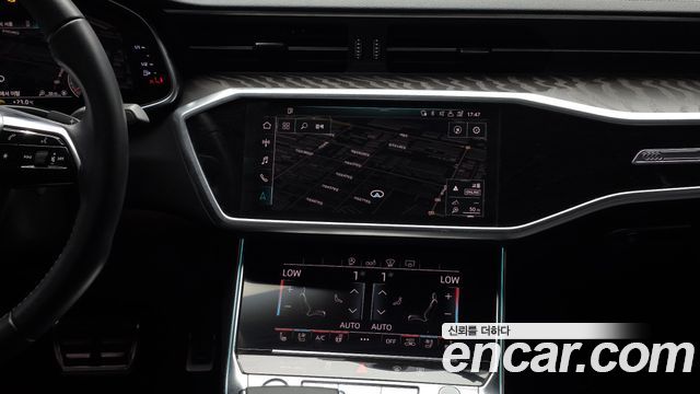 Audi A6 2020 — photo 21