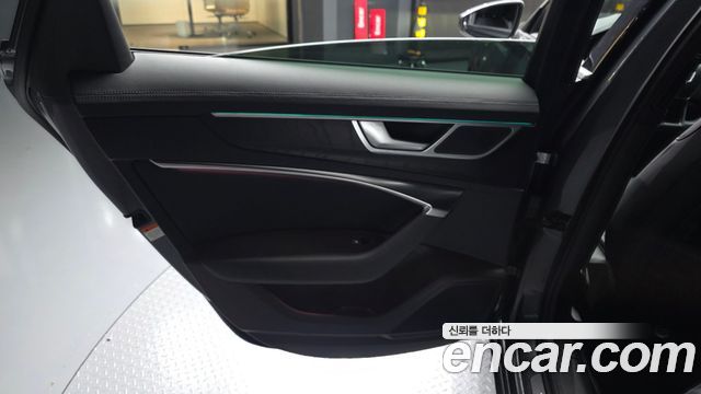 Audi A6 2020 — photo 15