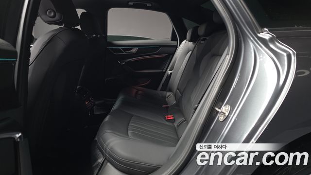 Audi A6 2020 — photo 16