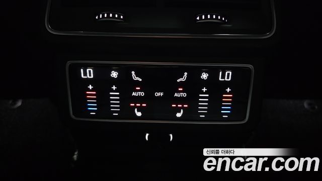 Audi A6 2020 — photo 31