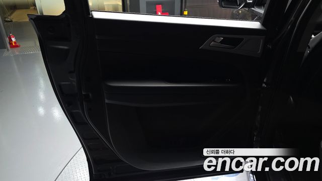 KG Mobility Rexton 2019 — photo 15
