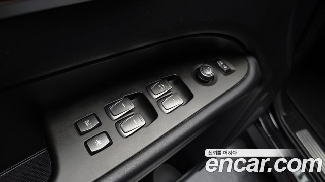 KG Mobility Rexton 2019 — photo 28