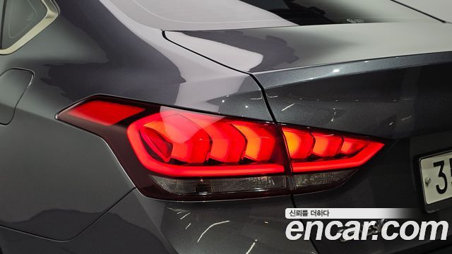 Hyundai Genesis 2016 — photo 9