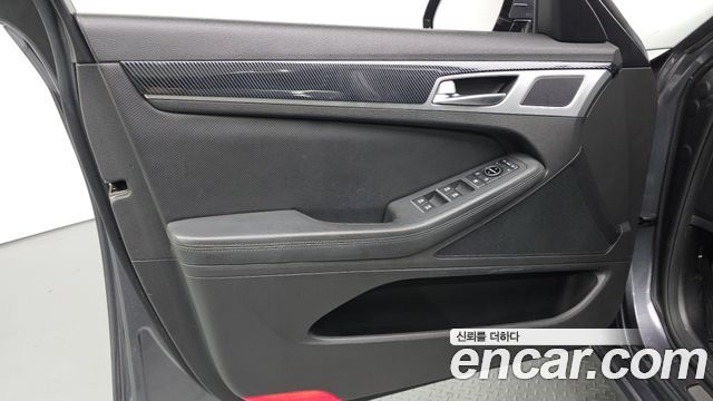 Hyundai Genesis 2016 — photo 14