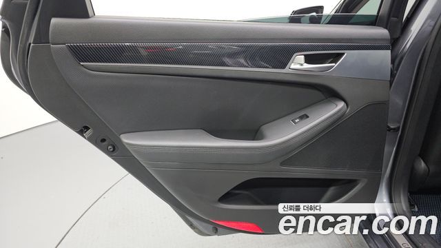 Hyundai Genesis 2016 — photo 15