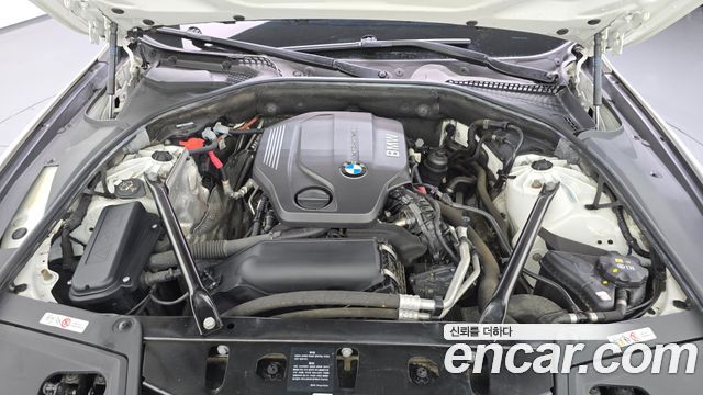 BMW 5-Series 2016 — photo 6