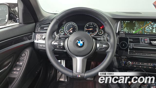 BMW 5-Series 2016 — photo 13