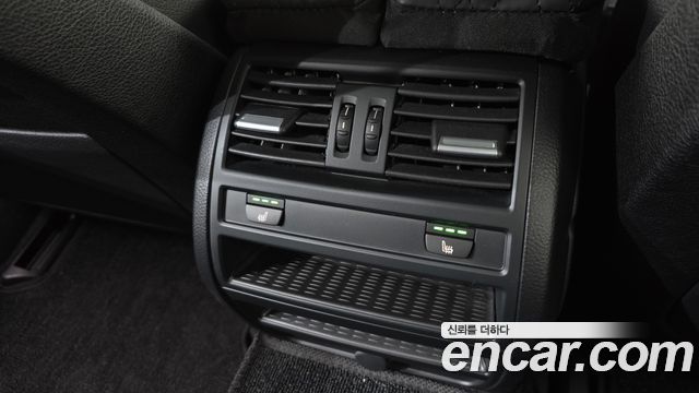 BMW 5-Series 2016 — photo 16