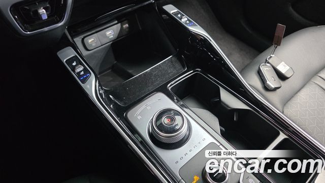 Kia Sorento 2023 — photo 9