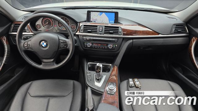 BMW 3-Series 2013 — photo 7