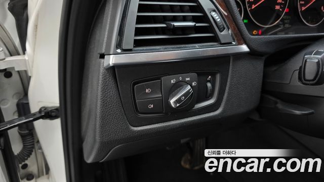 BMW 3-Series 2013 — photo 16