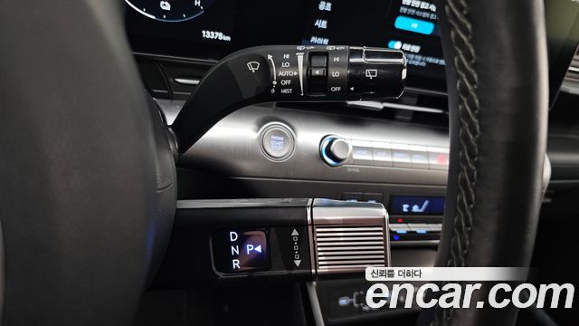 Hyundai Kona 2025 — photo 9