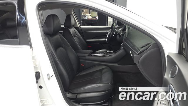 Hyundai Sonata 2021 — photo 17
