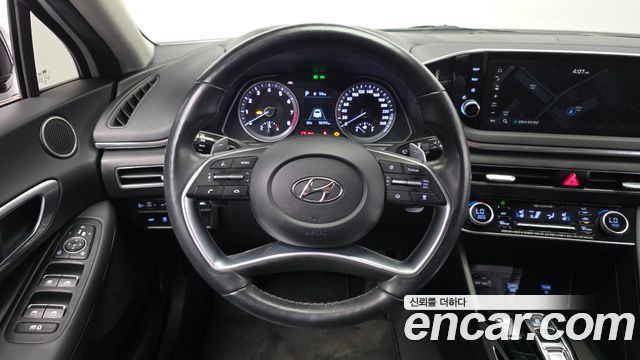 Hyundai Sonata 2021 — photo 19