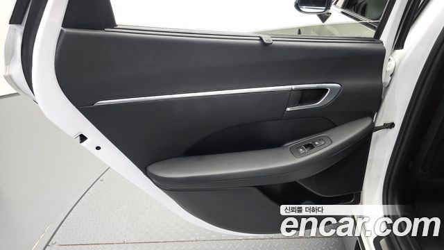 Hyundai Sonata 2021 — photo 15