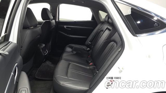 Hyundai Sonata 2021 — photo 16
