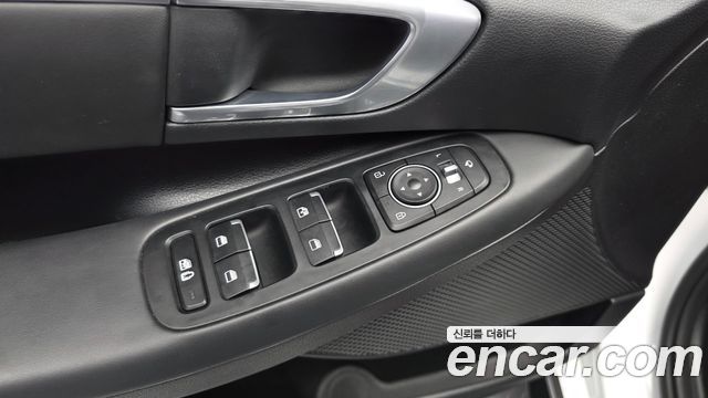Hyundai Sonata 2021 — photo 31