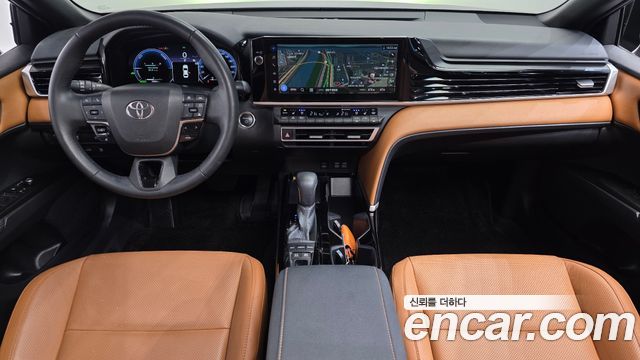 Toyota Camry 2025 — photo 10