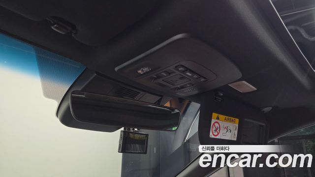 Toyota Camry 2025 — photo 24