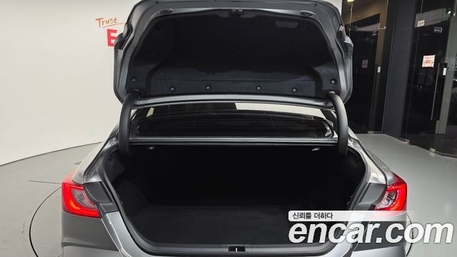 Toyota Camry 2025 — photo 26