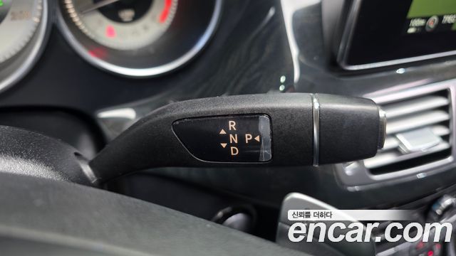 Mercedes-Benz CLS-Class 2016 — photo 9