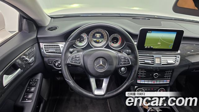 Mercedes-Benz CLS-Class 2016 — photo 14