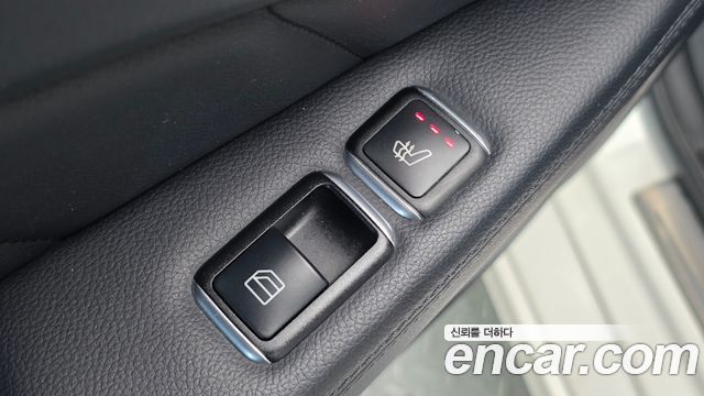 Mercedes-Benz CLS-Class 2016 — photo 18