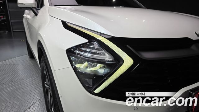 Kia Sportage 2023 — photo 8