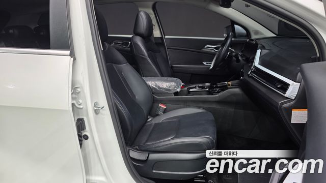 Kia Sportage 2023 — photo 16