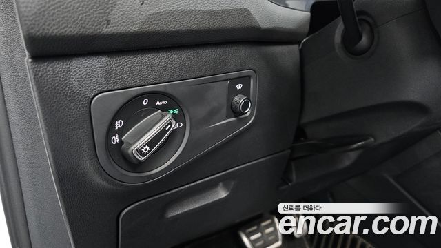 Volkswagen Tiguan 2020 — photo 20