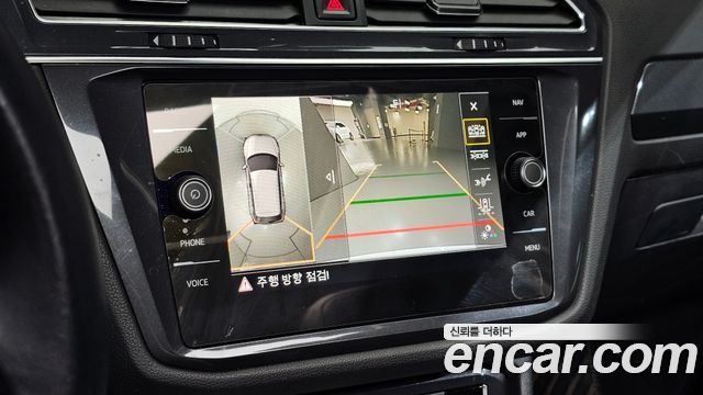 Volkswagen Tiguan 2020 — photo 25