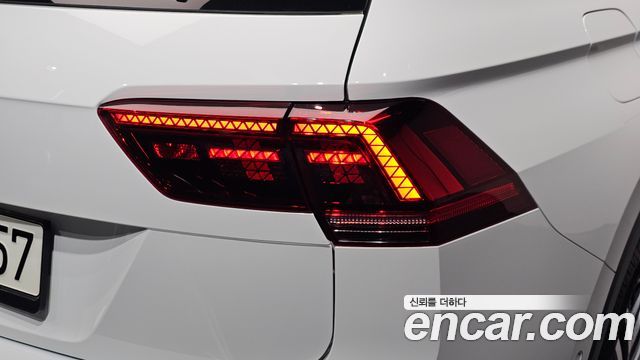 Volkswagen Tiguan 2020 — photo 9