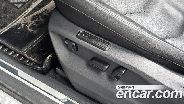 Volkswagen Tiguan 2020 — photo 31