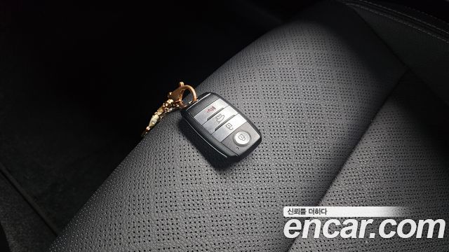 Kia Stonic 2019 — photo 21