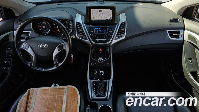 Hyundai AVANTE 2014 — photo 7