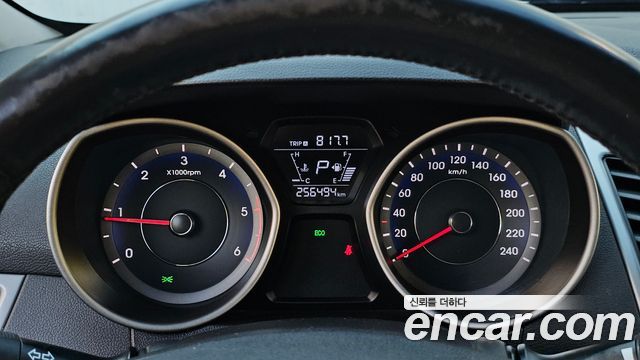 Hyundai AVANTE 2014 — photo 8