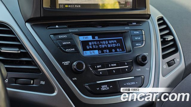 Hyundai AVANTE 2014 — photo 16