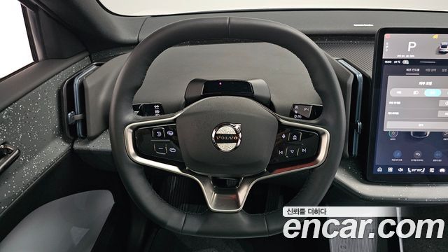 Volvo EX30 2025 — photo 19