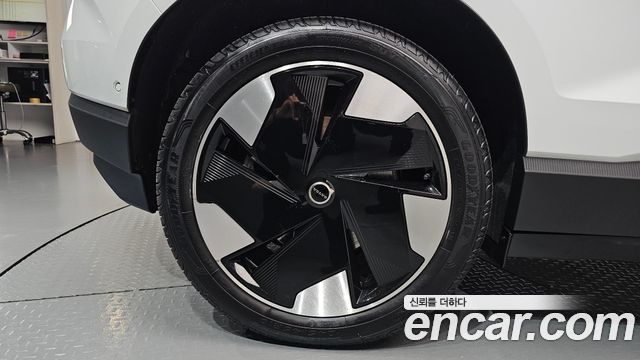 Volvo EX30 2025 — photo 7