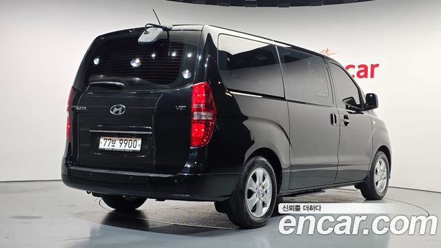 Hyundai Starex 2019 — photo 2
