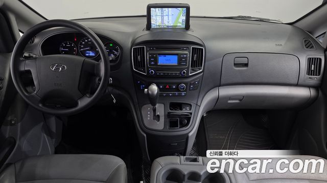 Hyundai Starex 2019 — photo 10