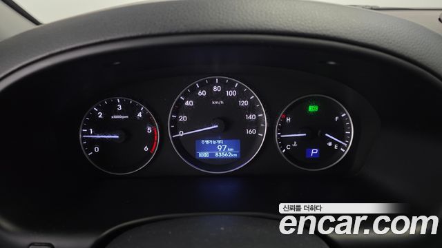 Hyundai Starex 2019 — photo 11