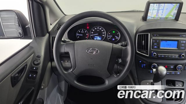 Hyundai Starex 2019 — photo 19