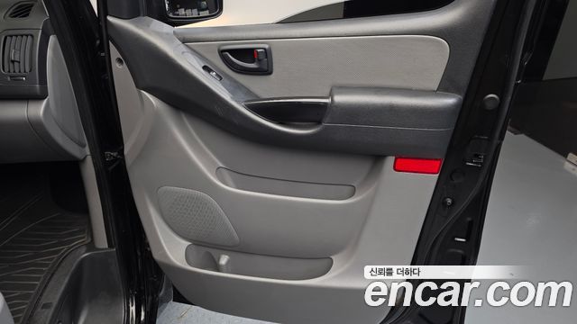 Hyundai Starex 2019 — photo 15