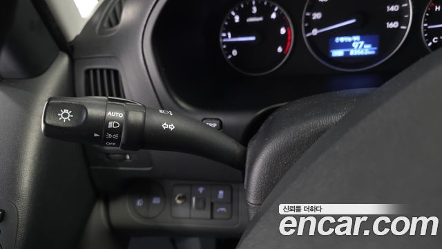 Hyundai Starex 2019 — photo 27